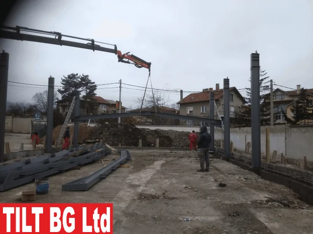 Автосервиз София Зар Ауто - Производство. Производство и монтаж на метални конструкции и термопанели от Тилт БГ ООД.